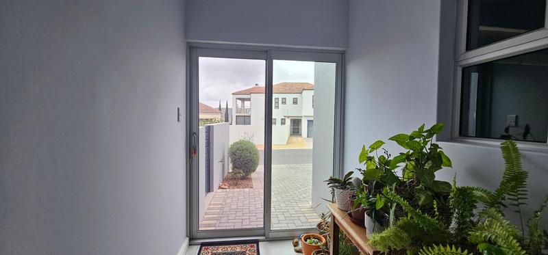 3 Bedroom Property for Sale in Calypso Beach Western Cape